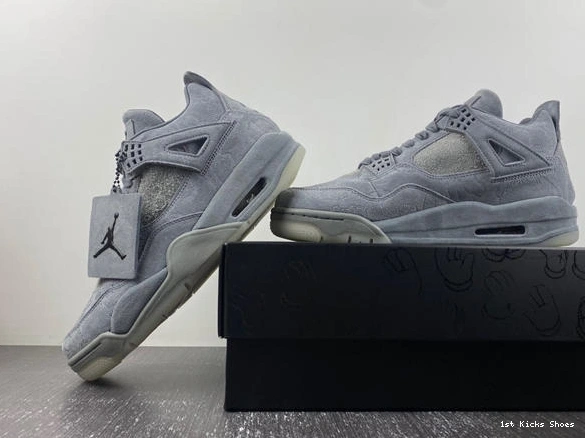 1st Kicks 4 Retro 3864 Trendy Jordan 930155- Kaws 1028